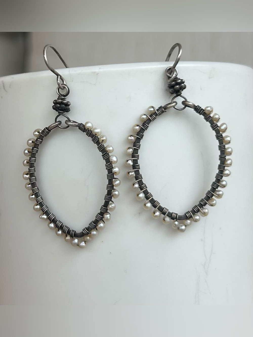 NWOT Sundance Silver Hoop Earrings with Pearl Beads